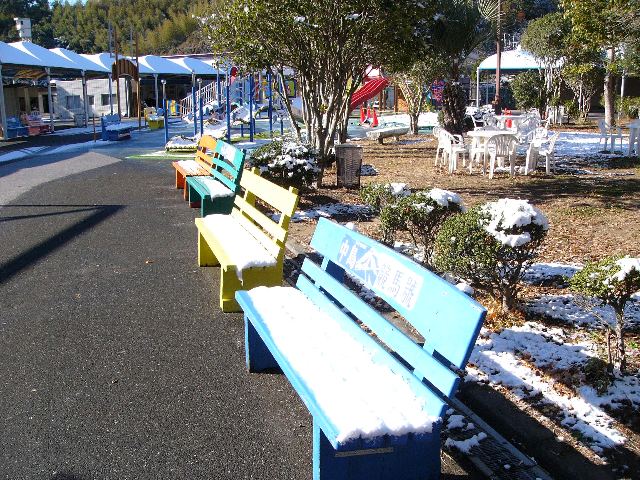 snowyworld51.jpg